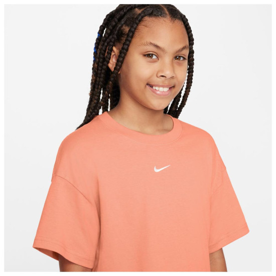Nike Παιδική κοντομάνικη μπλούζα Sportswear Essential Nike Παιδική κοντομάνικη μπλούζα Sportswear Essential